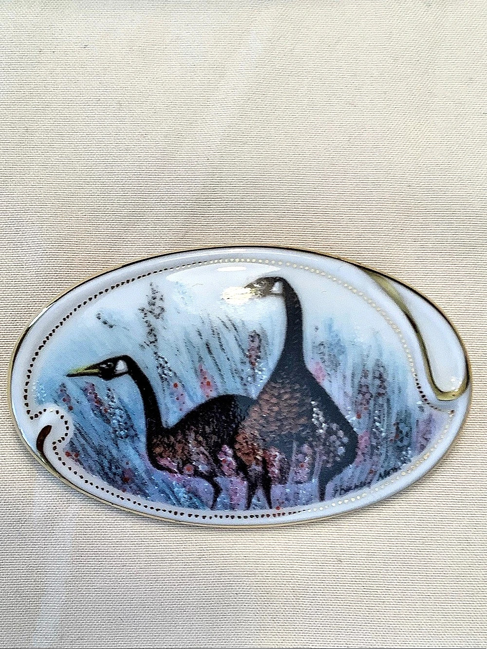 Anna Perenna Art #2013 P. Buckley Moss 1992 Society Membership # Bird Brooch